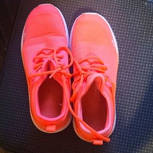 Coral colored puma women shoes